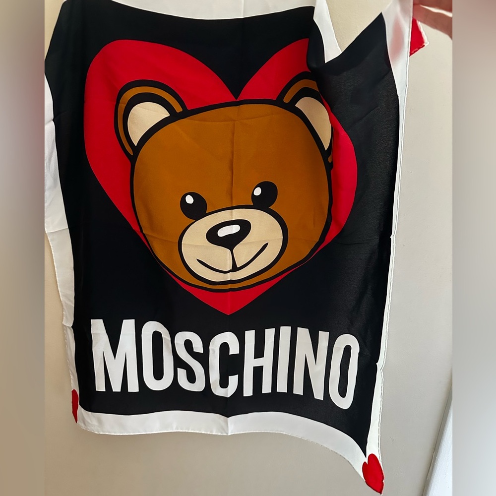 Moschino Bold Teddy Bear Scarf